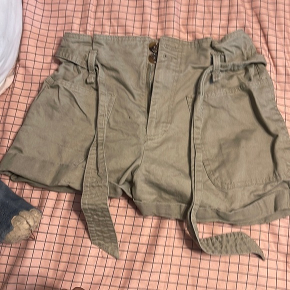 Forever 21 Pants - Navy green shorts